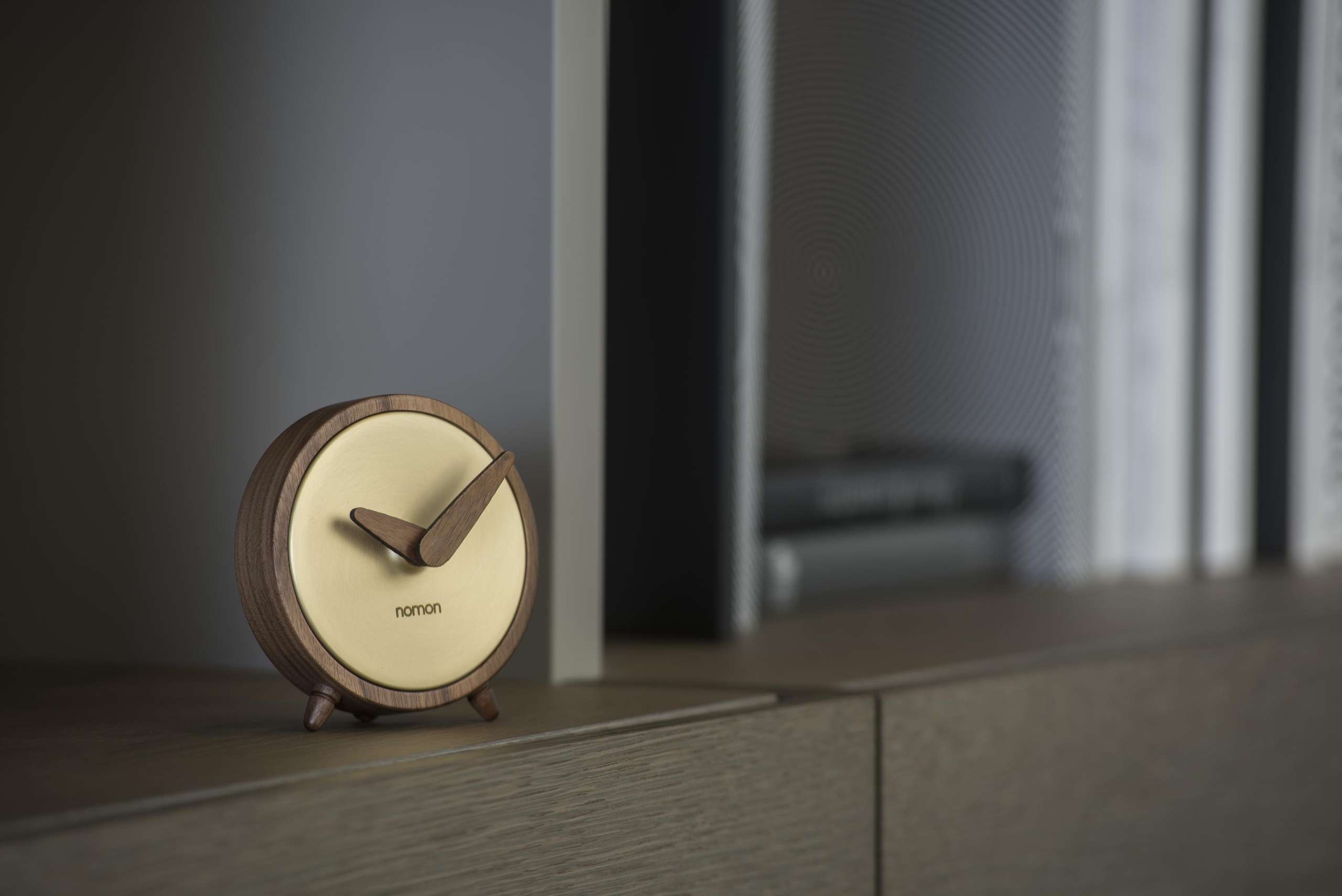 atomo table golden brass nomon clocks scaled